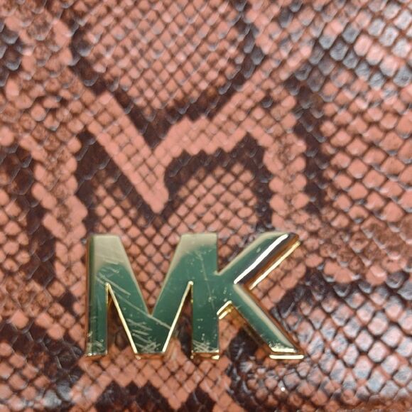 *6521 Michael Kors peach snakeskin convertible crossbody shoulder bag - Picture 7 of 13